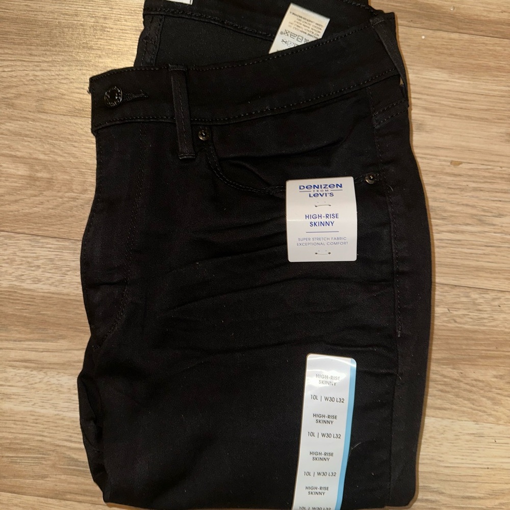 DENIZEN° from Levi's® Women's High-Rise Skinny Jeans - Black 10
Long